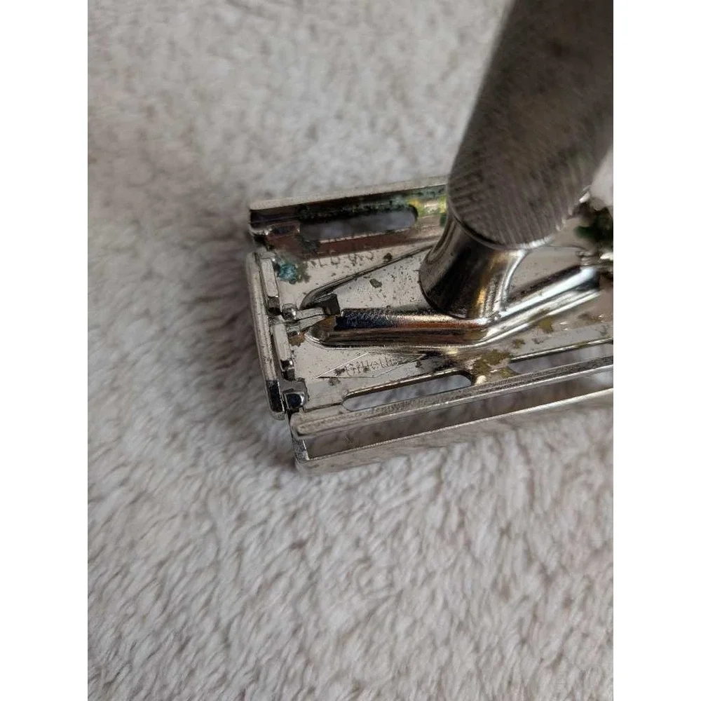 Vintage Gillette Safety‎ Razor Double Edge DE Classic Wet Shaving Tool